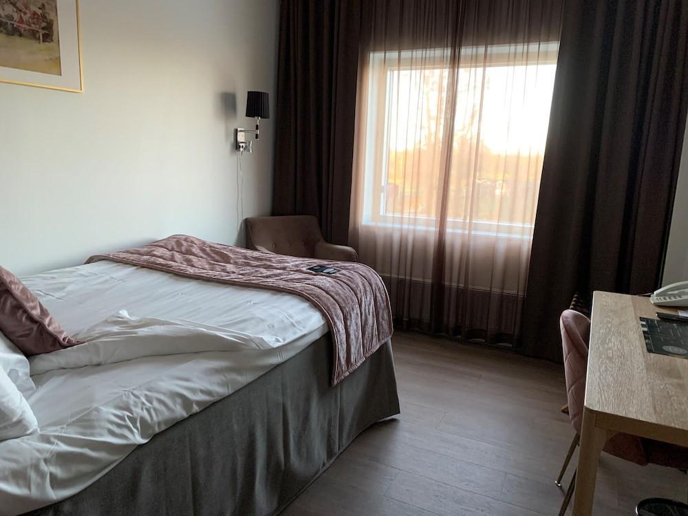 Skara Konsthotell Εξωτερικό φωτογραφία